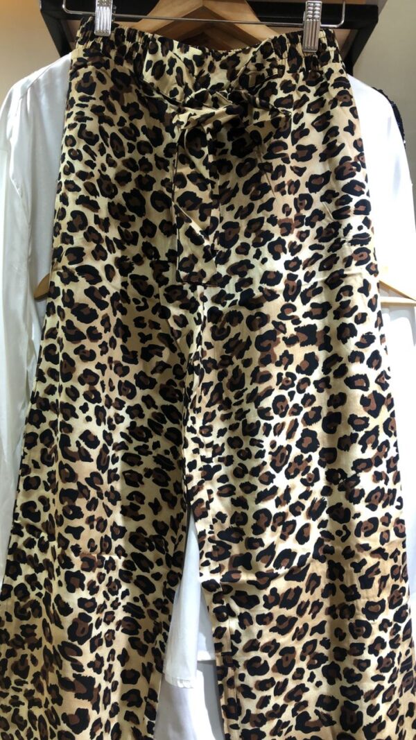 PANTALON LEOPARD PALAZZO - Imagen 4