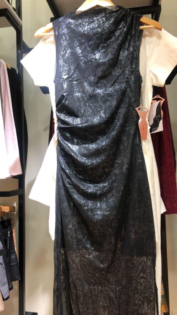 MAXI VESTIDO SIN MANGAS CON ESCOTE CRUZADO BRILLANTE - Imagen 4