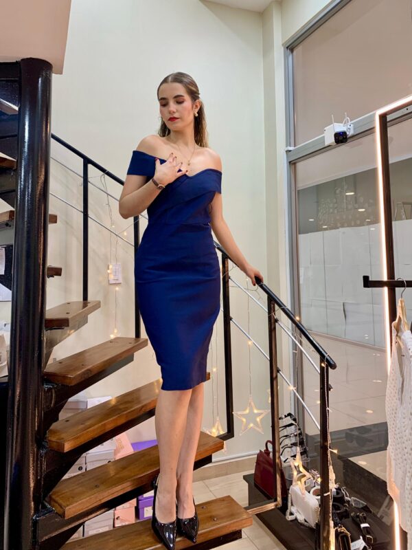 Vestido midi manga corta off-shoulder