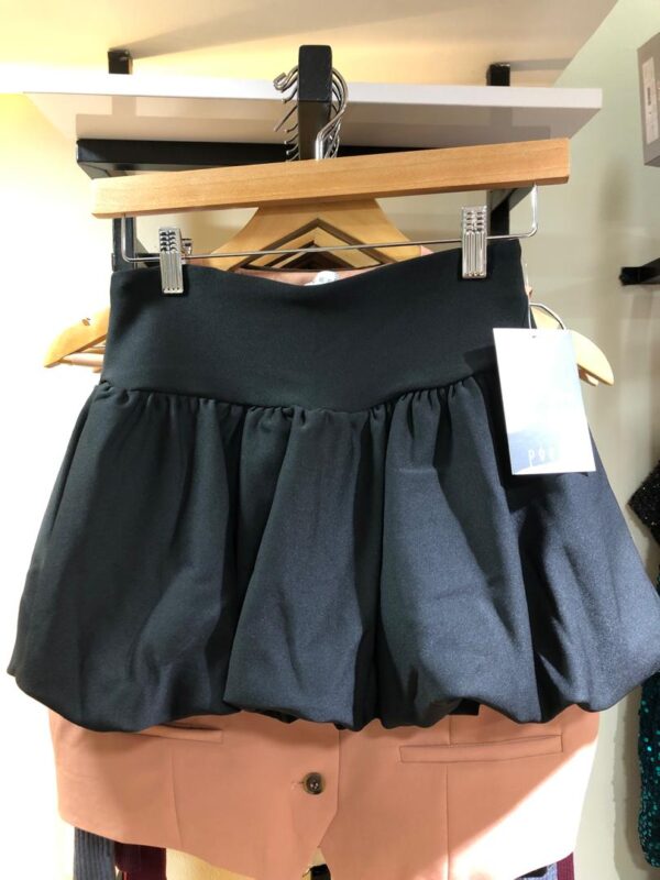 Falda globo corta tipo short - Imagen 4