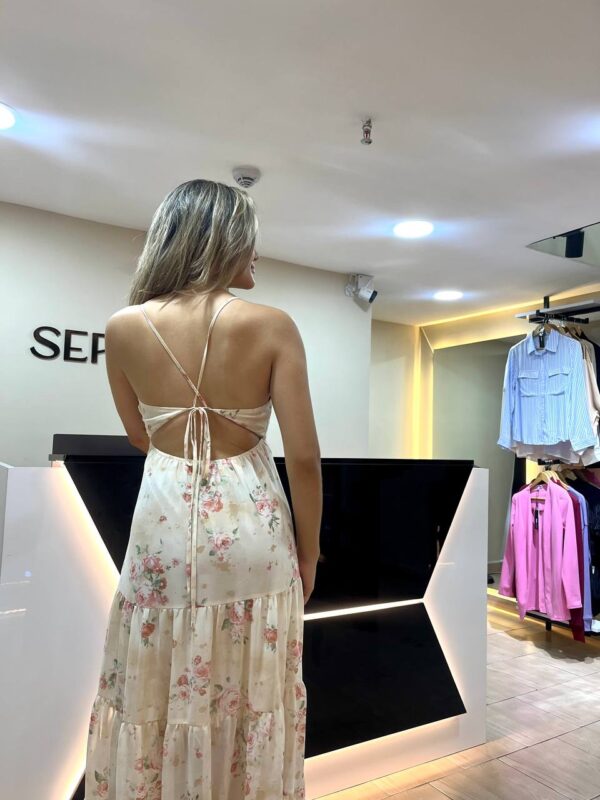 Vestido casul de tirantes corte corazon largo - Imagen 3