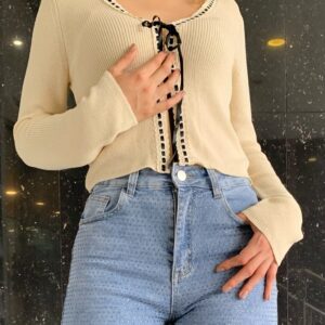 Top tipo sueter con lazo en el pecho