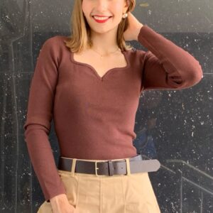 Sueter casual cuello cuadrado manga larga
