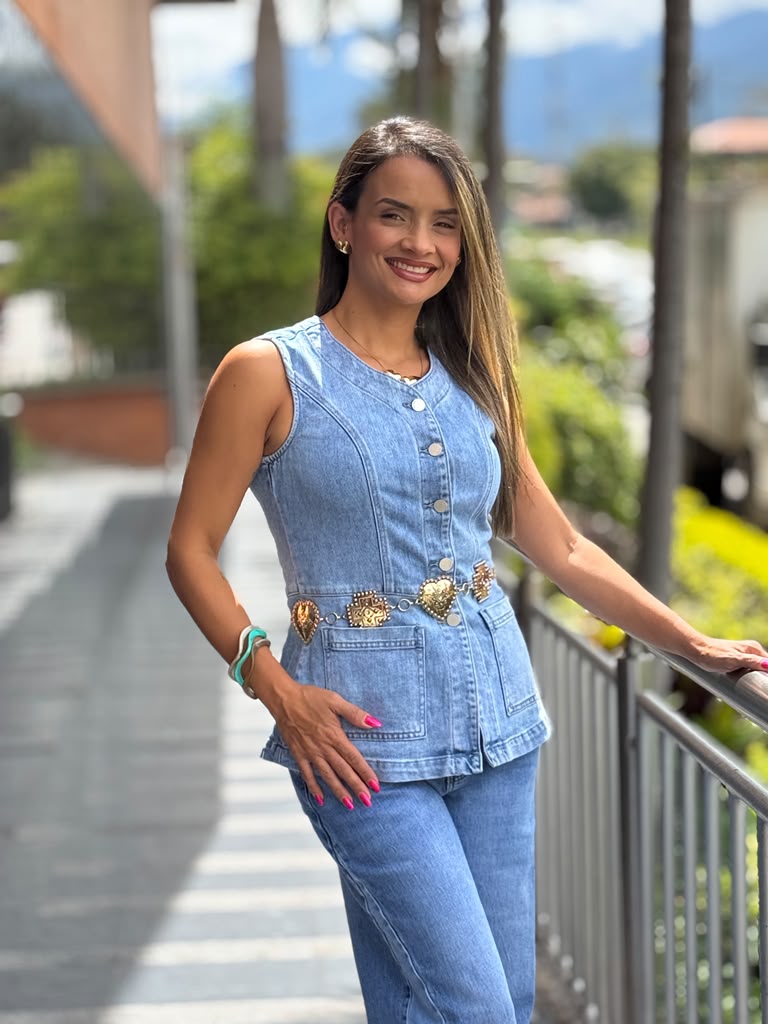 Chaleco de denim y botones sin mangas - Imagen 2