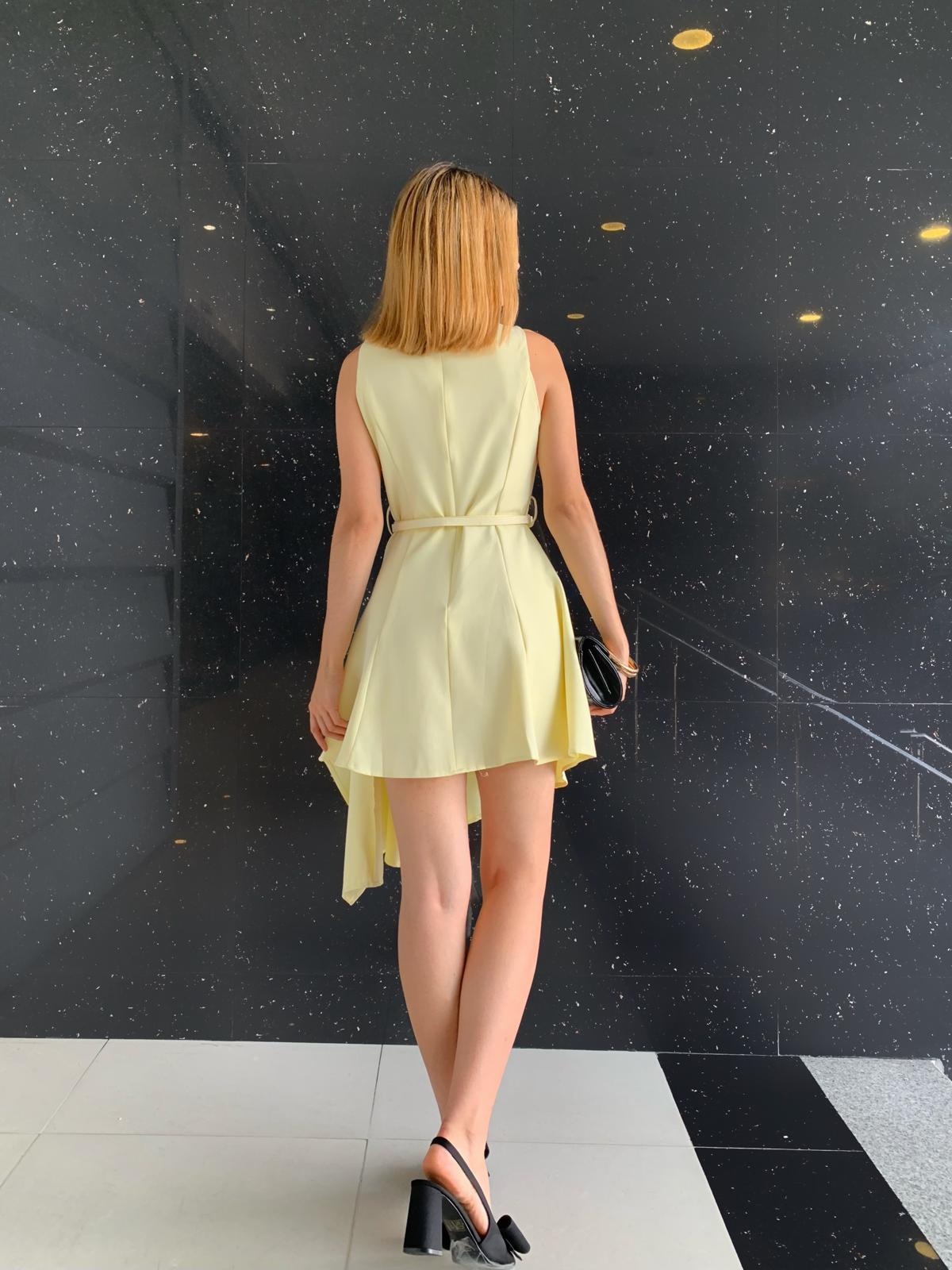 Vestido corto casual con cinturon corte asimetrico - Imagen 4