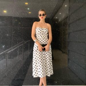 Vestido midi con cinturon sin mangas