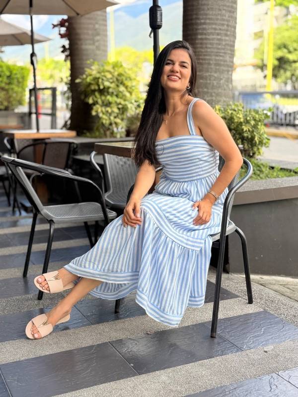 MAXI VESTIDO ESTAMPADO EN RAYAS Y TIRAS - Imagen 2