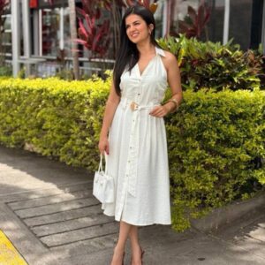 Vestido midi sin mangas con cuello camisero y detalle de cinturón