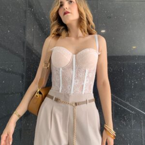 Top tipo corset de encaje con tirantes